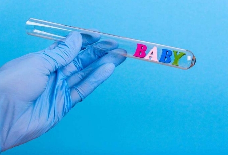 湖北私立医院试管婴儿价格：2025年单周期8万起，值不值得选？